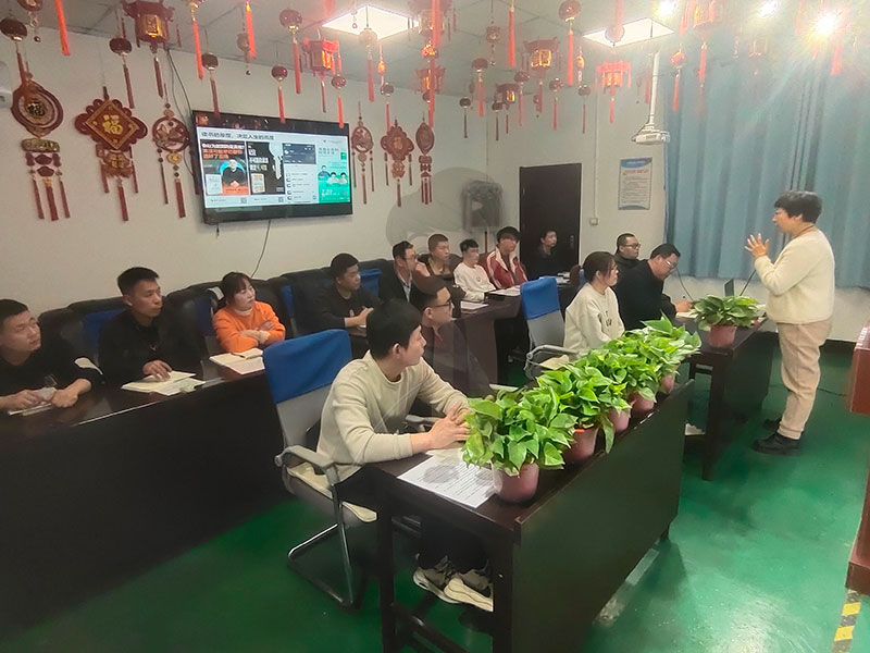 思維破繭，共赴成長：北京鋁型材彎弧加工廠共讀聯盟學習小組進階之旅