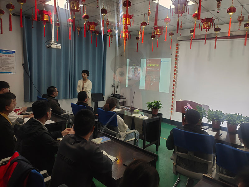 思維破繭，共赴成長：北京鋁型材彎弧加工廠共讀聯盟學習小組進階之旅