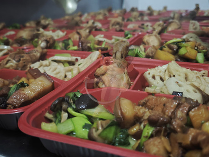 北京型材拉彎廠的平安夜重不重要？當(dāng)然重要，更重要的是平安喜樂(lè)，愿盛達(dá)拉彎人所念皆所愿，平安順?biāo)臁⑾矘?lè)無(wú)憂！