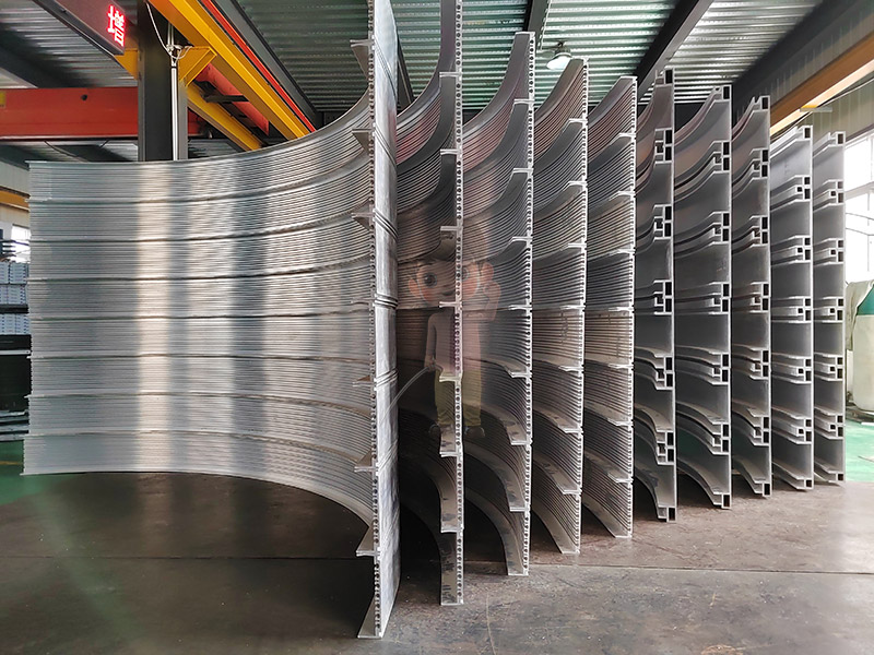 高精度北京拉彎加工解決方案：支持鋼材、鋁材與復(fù)合材料多類型彎曲加工